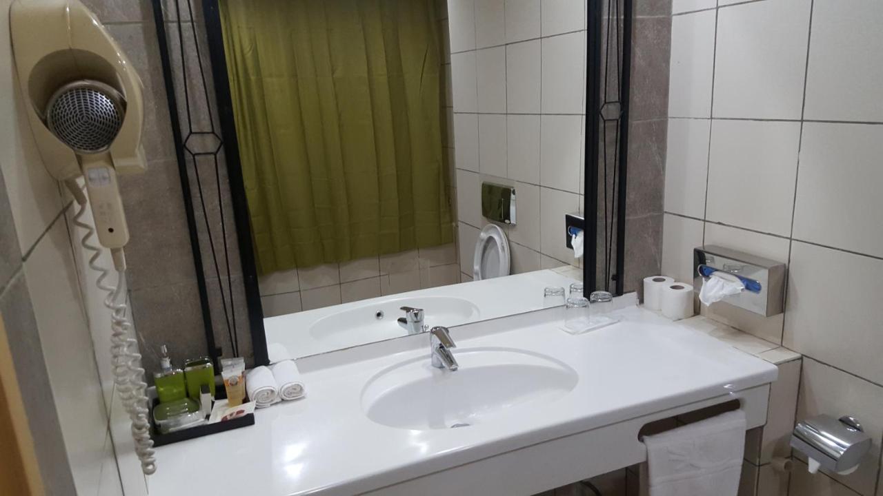Hotel El Farouk Bamako Luaran gambar